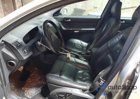 2007 Volvo S40 2.4I from USA, damaged, VIN YV1MS390072268264